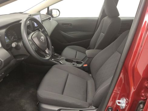 Used 2025 Toyota Corolla LE image 17