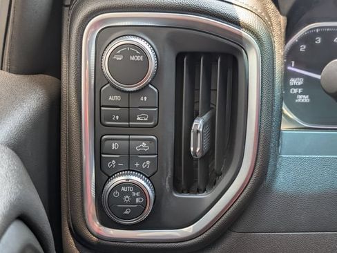 Used 2021 GMC Sierra 1500 SLT AWD/4WD image 31