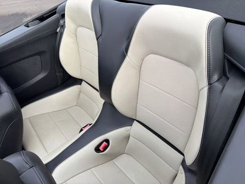 Used 2020 Ford Mustang Premium RWD image 20