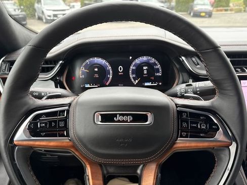 New 2025 Jeep Grand Cherokee L Summit AWD/4WD image 24