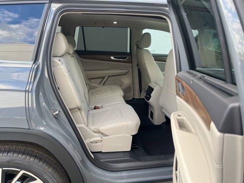 New 2026 Volkswagen Atlas SE image 30