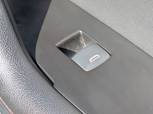 Used 2020 Chevrolet Blazer RS image 36