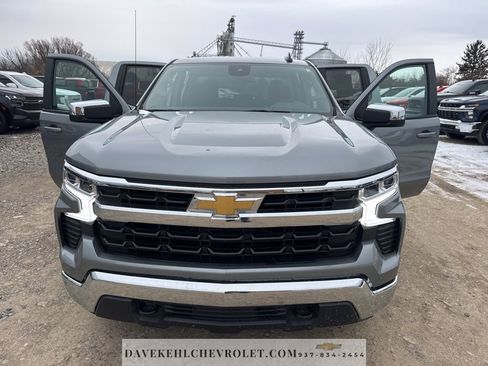 Used 2025 Chevrolet Silverado 1500 LT AWD/4WD image 13