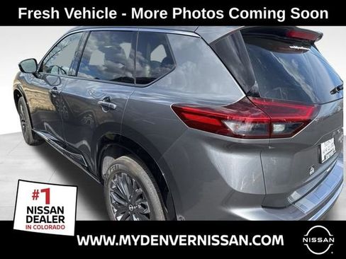 Used 2026 Nissan Rogue Platinum w/ Platinum Premium Package image 1