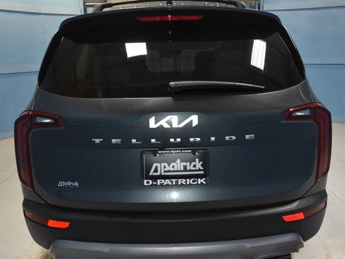 Used 2022 Kia Telluride S image 35