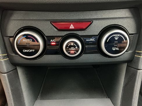 Used 2021 Subaru Crosstrek 2.5i Sport w/ Moonroof Package AWD/4WD image 36