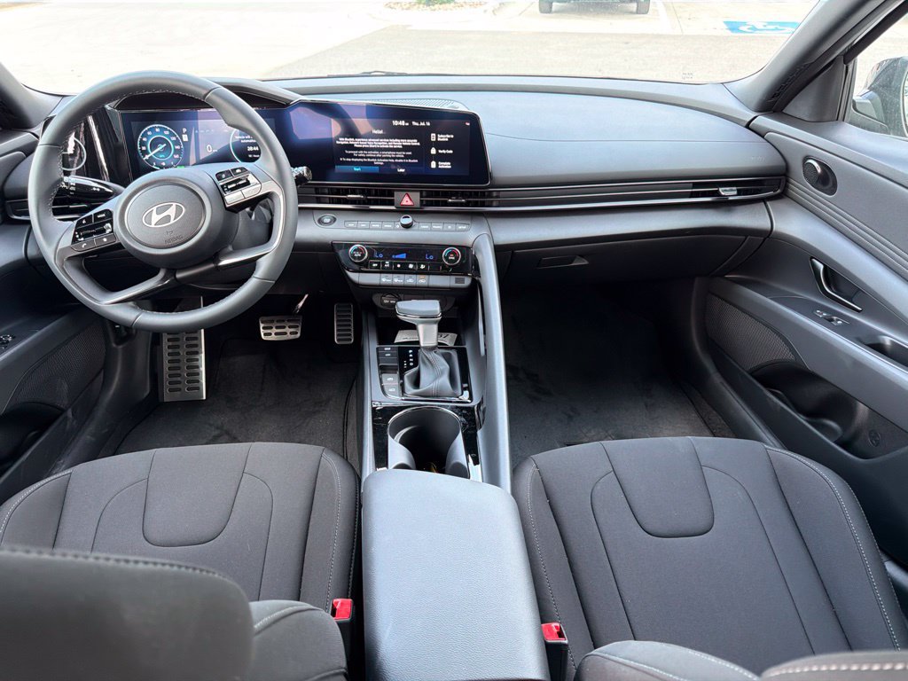New 2026 Hyundai Elantra SEL FWD image 15
