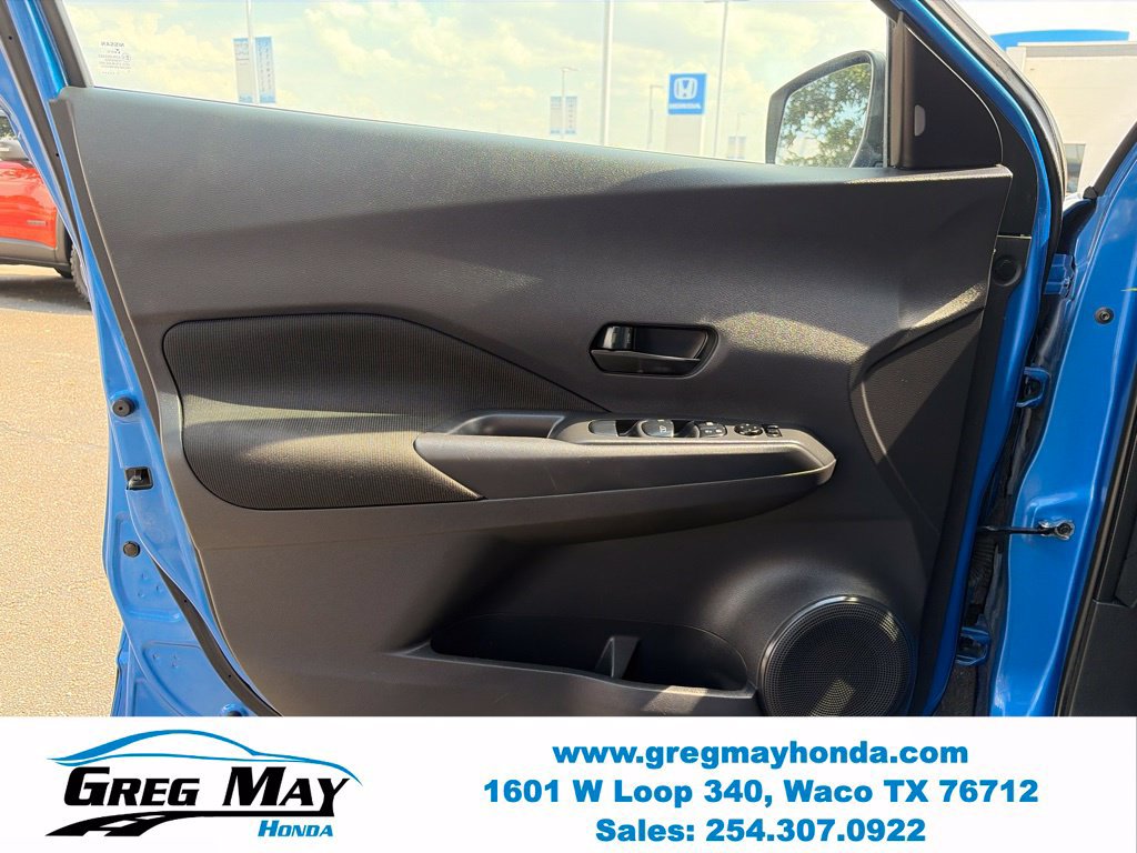 Used 2021 Nissan Kicks S FWD image 21