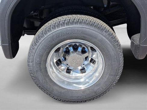 New 2026 GMC Sierra 3500 Denali w/ Technology Package AWD/4WD image 9