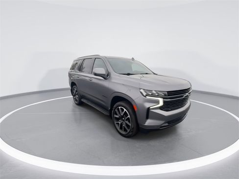 Used 2021 Chevrolet Tahoe RST w/ Luxury Package image 2