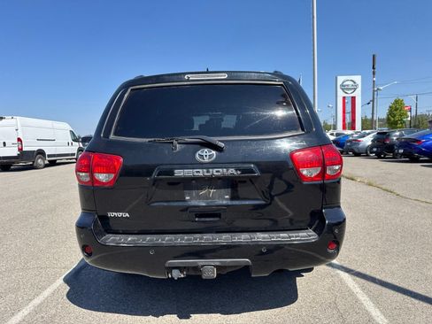 Used 2010 Toyota Sequoia SR5 AWD/4WD image 7
