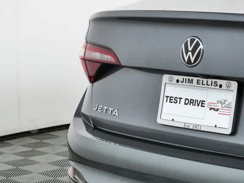 Used 2024 Volkswagen Jetta SE FWD image 36