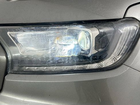 Used 2022 Ford Ranger Lariat w/ Equipment Group 501A High image 32