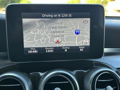 Used 2017 Mercedes-Benz GLC 300 SUV image 27