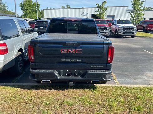Used 2021 GMC Sierra 1500 Denali w/ Technology Package AWD/4WD image 5