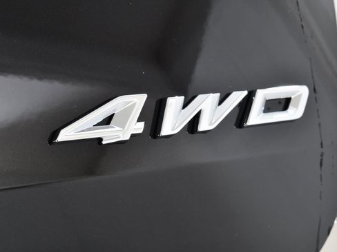 New 2025 Ford Explorer Active w/ Active Comfort Package image 22