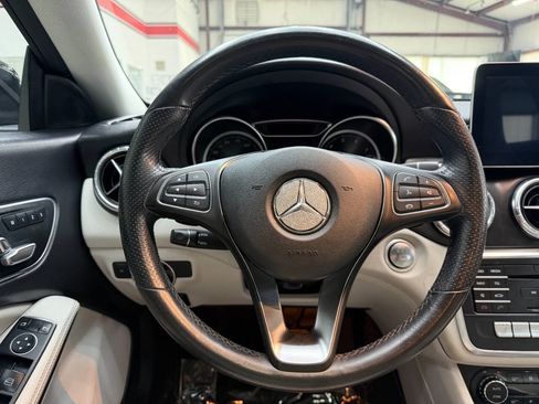 Used 2019 Mercedes-Benz CLA 250 4MATIC image 22