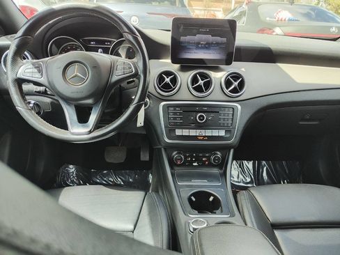 Used 2018 Mercedes-Benz CLA 250 image 44