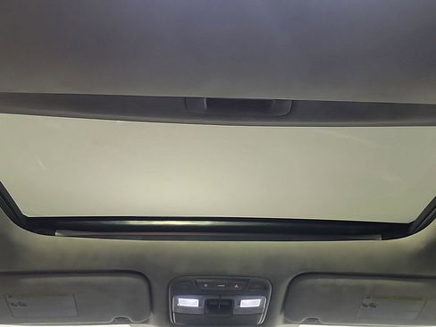 Used 2022 Kia Telluride SX w/ SX Prestige Package image 26