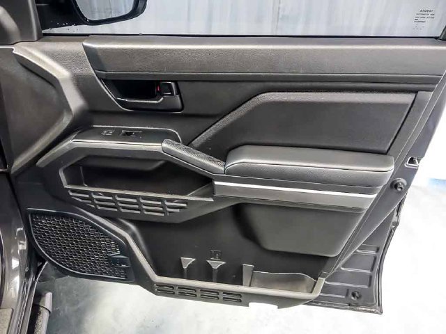 Used 2024 Toyota Tacoma SR5 AWD/4WD image 29