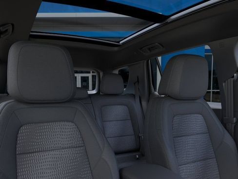 New 2026 Chevrolet Equinox LT w/ Safety and Technology Package FWD image 24