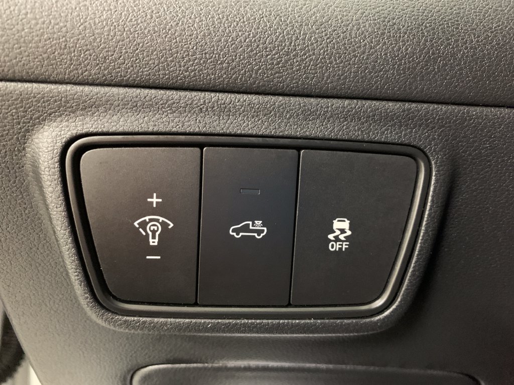 Used 2022 Hyundai Santa Cruz SEL FWD image 23