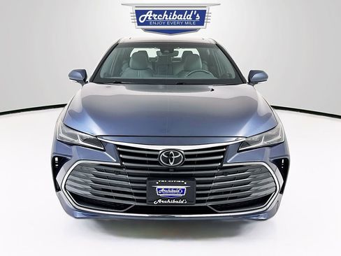 Used 2021 Toyota Avalon Limited w/ Advanced Safety Package image 2