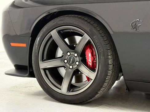 Used 2022 Dodge Challenger SRT Hellcat w/ Plus Package image 35