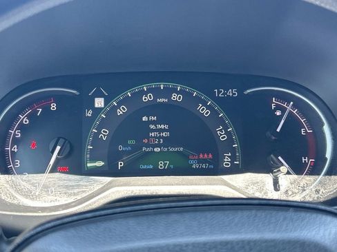 Used 2024 Toyota RAV4 LE FWD image 27