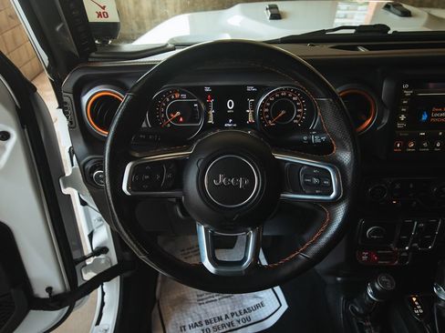 Used 2023 Jeep Gladiator Mojave w/ Cold Weather Group AWD/4WD image 42
