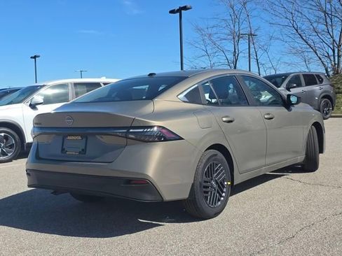 New 2026 Nissan Sentra SV w/ Floor Mat Package FWD image 15