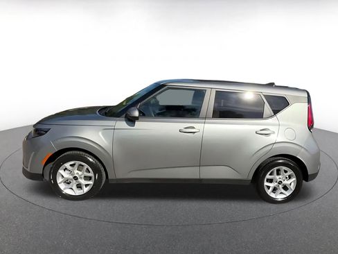 Used 2025 Kia Soul LX w/ Option Group 015 image 7