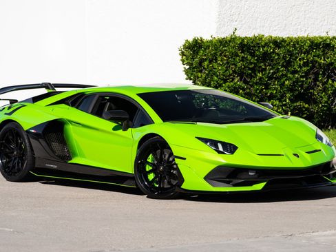 Used 2019 Lamborghini Aventador SVJ image 4