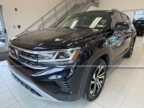 Used 2023 Volkswagen Atlas Cross Sport SEL AWD/4WD image 6