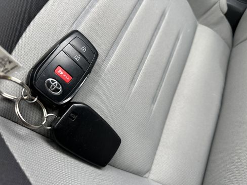 Used 2025 Toyota Tacoma TRD Sport image 20