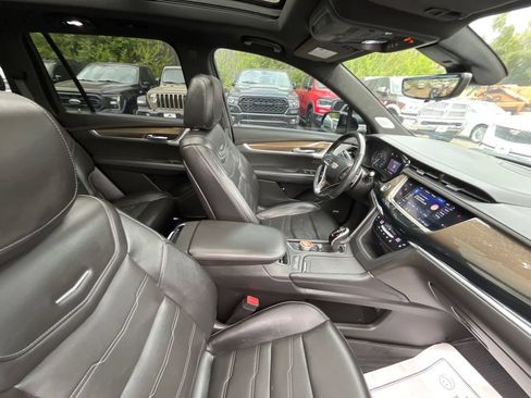 Used 2020 Cadillac XT6 Sport w/ Platinum Package AWD/4WD image 11
