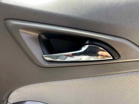 Used 2016 Chevrolet Malibu LT FWD image 35