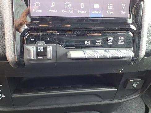 New 2026 RAM 3500 Tradesman AWD/4WD image 10