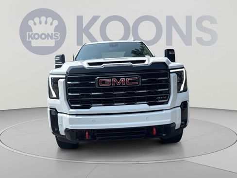 Used 2026 GMC Sierra 2500 AT4 AWD/4WD image 11