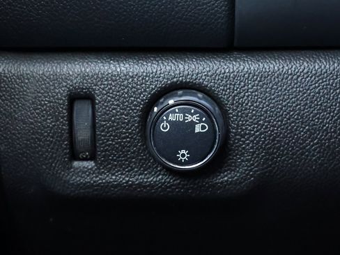 Used 2021 Chevrolet Colorado LT w/ Fleet Safety Package image 24