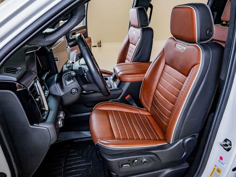 Used 2024 GMC Sierra 1500 Denali Ultimate image 28