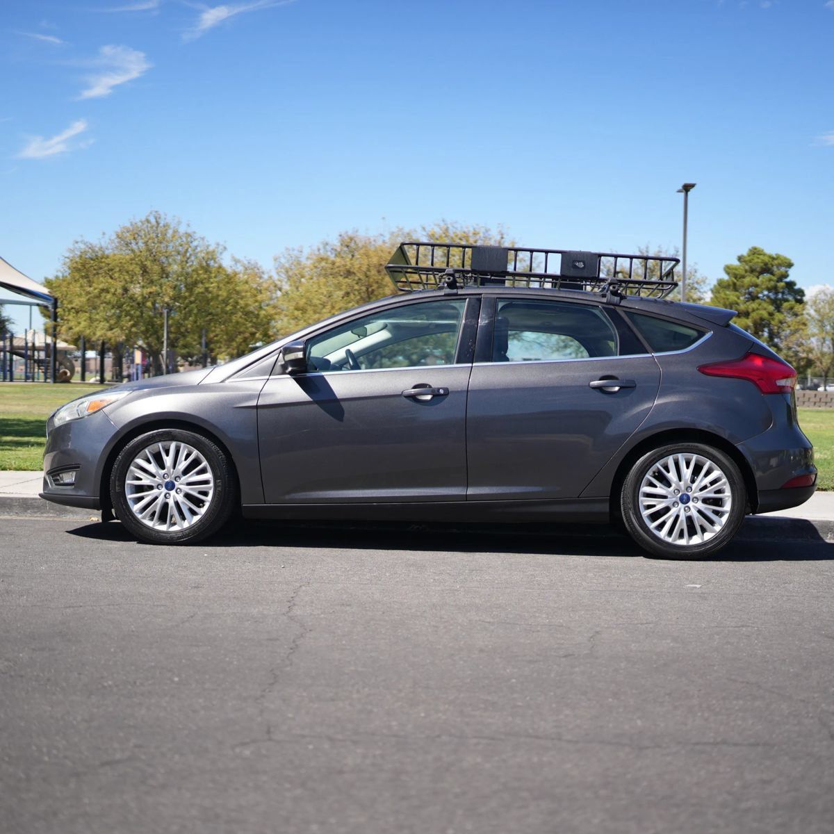 Used 2015 Ford Focus Titanium FWD image 3