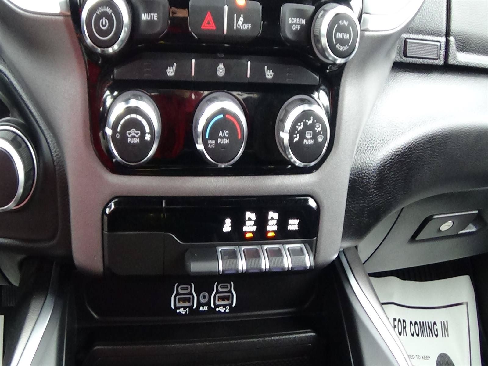 Used 2025 RAM 1500 Big Horn AWD/4WD image 33
