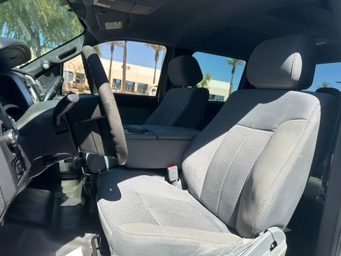 Used 2013 Ford F150 XLT w/ Trailer Tow Pkg image 7