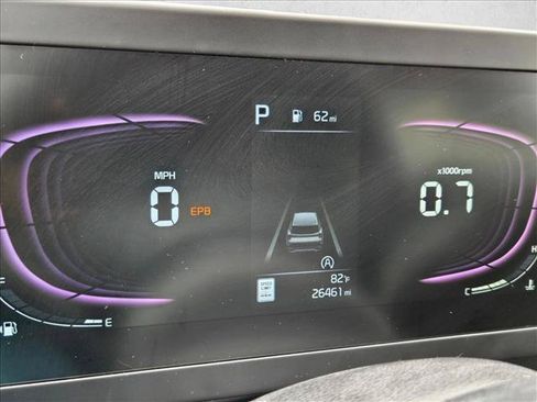 Used 2025 Kia Sportage LX FWD image 11