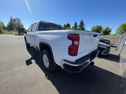 Used 2024 Chevrolet Silverado 2500 LT w/ All Star Edition AWD/4WD image 3