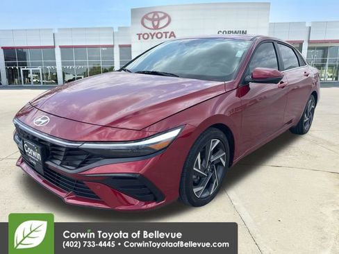Used 2024 Hyundai Elantra Limited FWD image 7