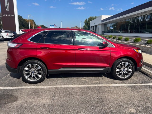 Used 2017 Ford Edge Titanium w/ Equipment Group 302A AWD/4WD image 2