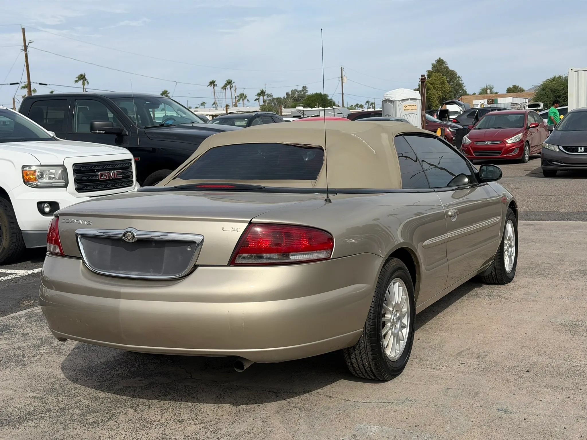 Used 2004 Chrysler Sebring LX w/ Security Group FWD image 7
