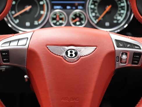 Used 2018 Bentley Flying Spur S V8 w/ Black Edition AWD/4WD image 28